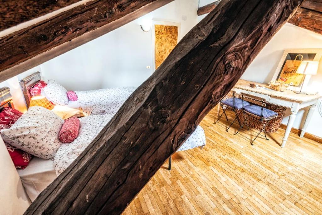 Loft Overlooking The Old Town . Feltre Extérieur photo